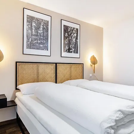 Salem's Treasure Manor Lägenhet