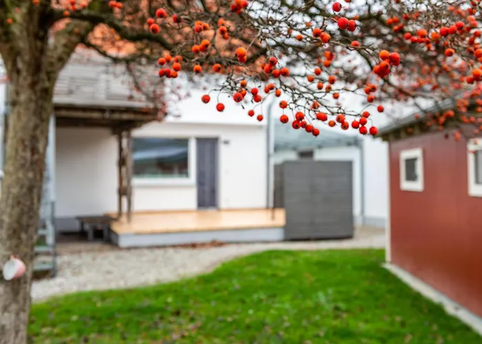 Salem's Treasure Manor